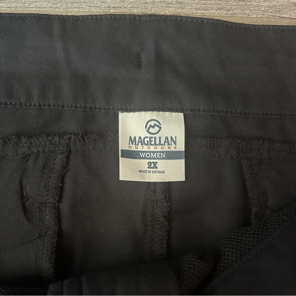Magellan‎ Outdoors Womens 2X Black Hiking Shorts Lightweight Drawstring 159389